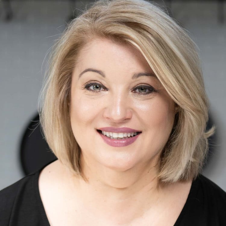 Joanna Cismaru 2022 blogger Jo Cooks